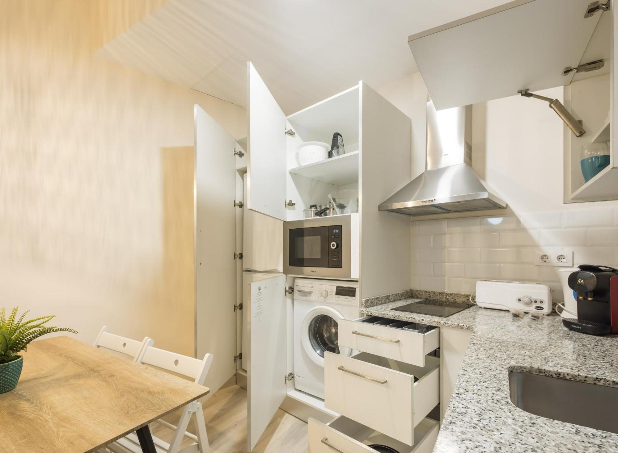 Macflats Ayuntamiento Apartament Walencja
