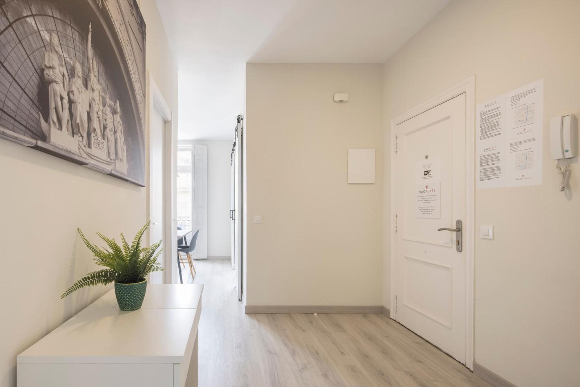 Macflats Ayuntamiento Apartment *